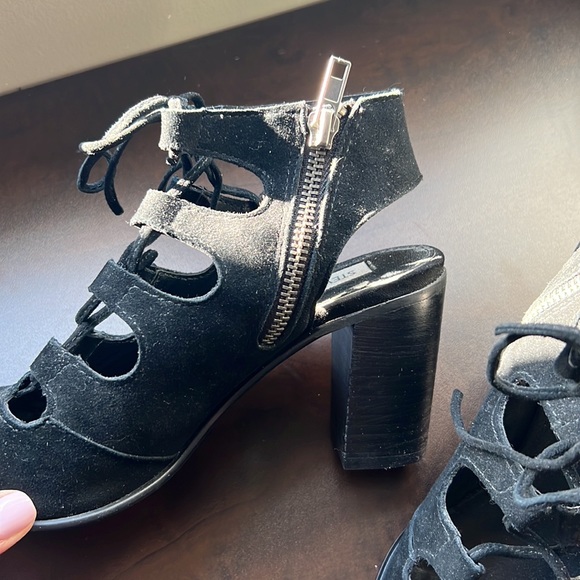 Steve Madden suede heeled sandal - Picture 3 of 3